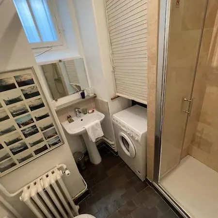 Lovelyappartement-saint-germain-despres-seineriver Paris